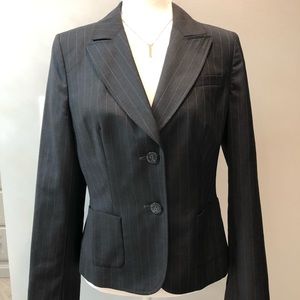 EUC: Ann Taylor Loft Navy Pinstripe Blazer